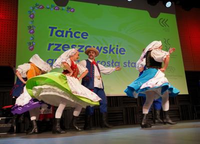22 kwietnia 2023 r. w sali Centrum Kreatywnej Kultury przy Regionalnym Centrum Animacji Kultury w Zielonej Górze Lubuski Zespół Pieśni i Tańca im. Ludwika Figasa porwał publiczność taneczno-muzycznym widowiskiem „Koncert Wiosenny” 

