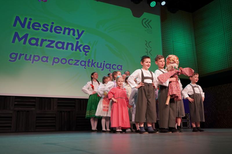22 kwietnia 2023 r. w sali Centrum Kreatywnej Kultury przy Regionalnym Centrum Animacji Kultury w Zielonej Górze Lubuski Zespół Pieśni i Tańca im. Ludwika Figasa porwał publiczność taneczno-muzycznym widowiskiem „Koncert Wiosenny”