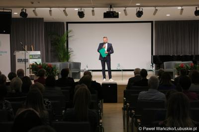 Spotkanie poprowadził dziennikarz Bartek Jędrzejak.