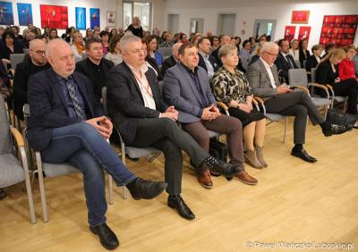 Uczestnicy Lubuskiego Forum Zdrowia w Muzeum Ziemi Lubuskiej w Zielonej Górze