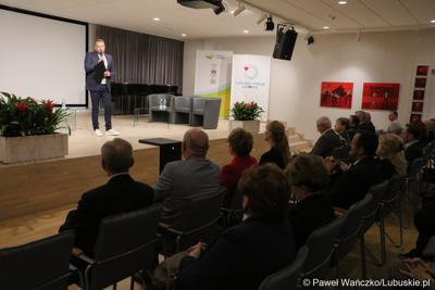Spotaknie poprowadził dziennikarz Bartek Jędrzejak.