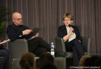 Uczestnicy panelu dyskusyjnego podczas Lubuskiego Forum Zdrowia w Muzeum Ziemi Lubuskiej w Zielonej Górze