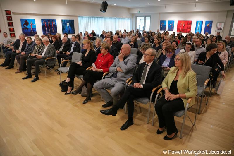 Uczestnicy Lubuskiego Forum Zdrowia w Muzeum Ziemi Lubuskiej w Zielonej Górze