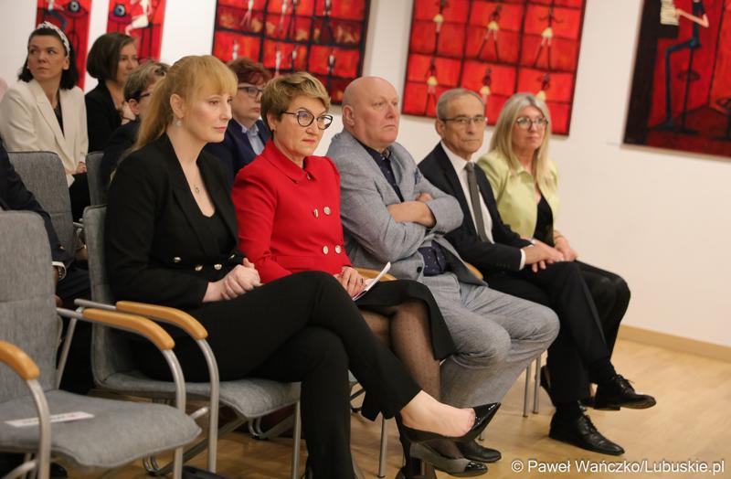 Uczestnicy Lubuskiego Forum Zdrowia w Muzeum Ziemi Lubuskiej w Zielonej Górze