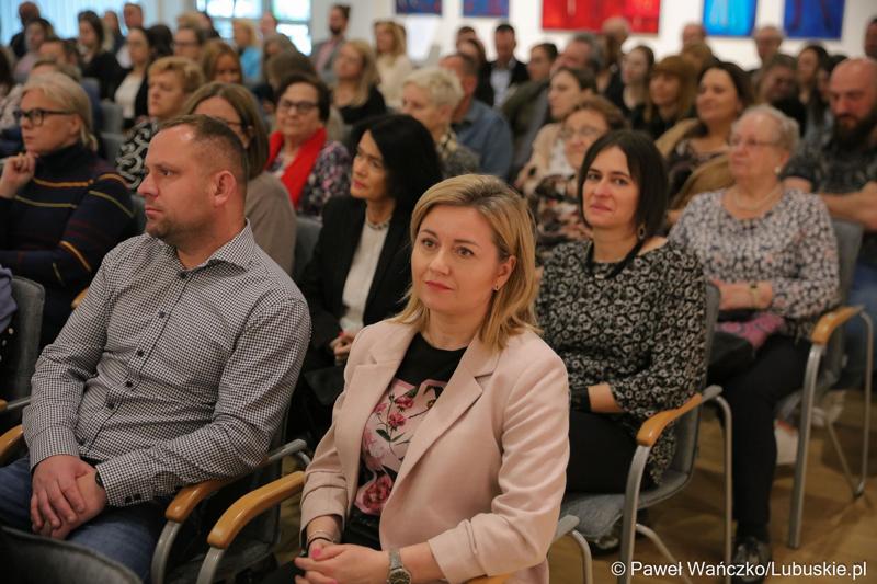Uczestnicy Lubuskiego Forum Zdrowia w Muzeum Ziemi Lubuskiej w Zielonej Górze