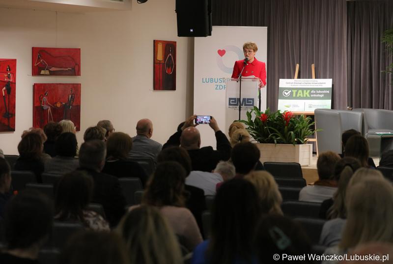 Wystąpienie Marszałek Województwa Lubuskiego Elżbiety Anny Polak podczas Lubuskiego Forum Zdrowia w Muzeum Ziemi Lubuskiej w Zielonej Górze