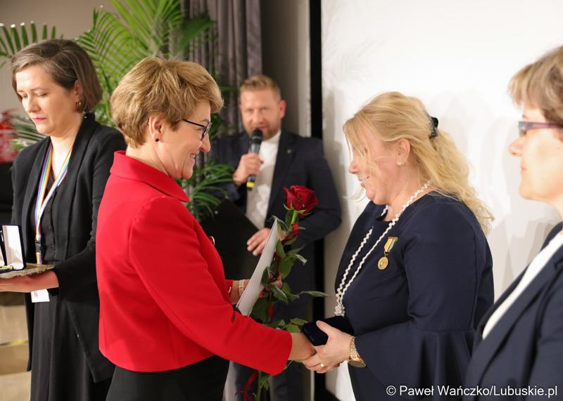 Podczas Lubuskiego Forum Zdrowia zostały przyznane również odznaki honorowe „Za Zasługi dla Województwa Lubuskiego”. Otrzymali je: Katarzyna Ewa Barny, Urszula Kawalec-Hurny, Piotr Petrasz oraz Grzegorz Zioła. Odznaczenia wręczyli marszałek Elżbieta Anna Polak i przewodniczący Sejmiku Województwa Lubuskiego Wacław Maciuszonek.