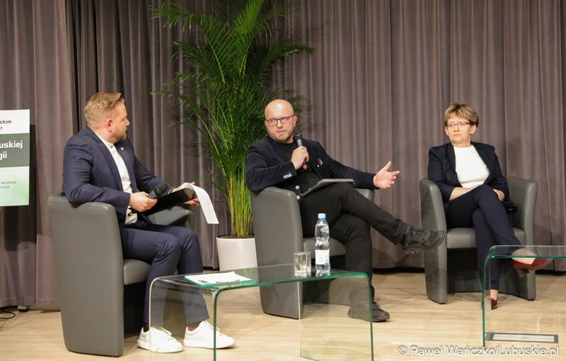 Uczestnicy panelu dyskusyjnego podczas Lubuskiego Forum Zdrowia w Muzeum Ziemi Lubuskiej w Zielonej Górze