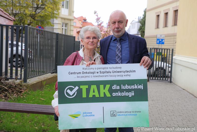 Marzenna Plucińska, lekarka i przewodnicząca Lubuskiej Rady Zdrowia oraz lek. Antoni Ciach, dyrektor ds. lecznictwa Szpitala Uniwersyteckiego w Zielonej Górze