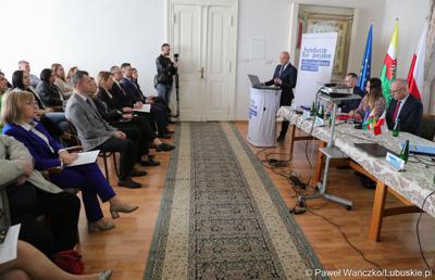 Spotkanie informacyjne nt. głównych założeń programu Fundusze Europejskie dla Lubuskiego 2021-2027 w Krosnie Odrz.