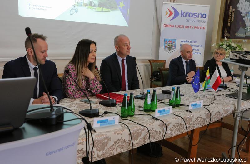 Spotkanie informacyjne nt. głównych założeń programu Fundusze Europejskie dla Lubuskiego 2021-2027 w Krosnie Odrz.