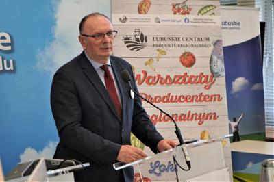 26 kwietnia 2023 r. w Sali Kolumnowej Urzędu Marszałkowskiego Województwa Lubuskiego odbyła się konferencja prasowa inaugurująca kolejny, 3. sezon Warsztatów z Producentami Regionalnymi, organizowanych przez Lubuskie Centrum Produktu Regionalnego
