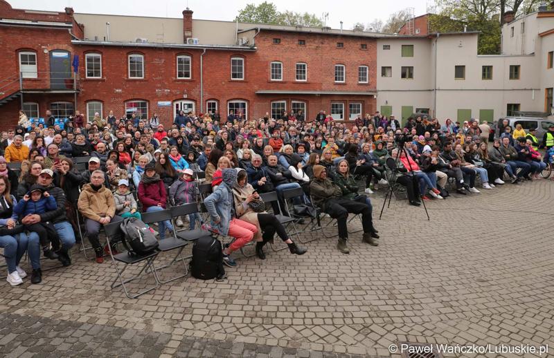 Uczestnicy pokazu kulinarnego Roberta Makłowicza