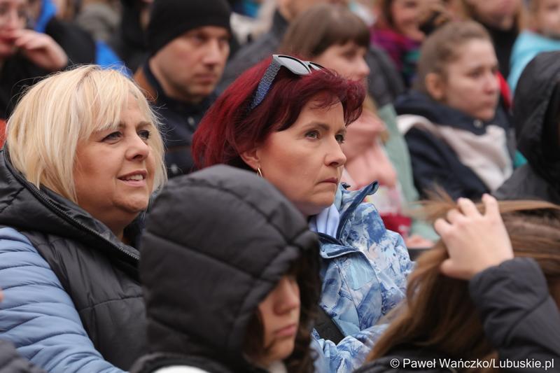 Uczestnicy pokazu kulinarnego Roberta Makłowicza