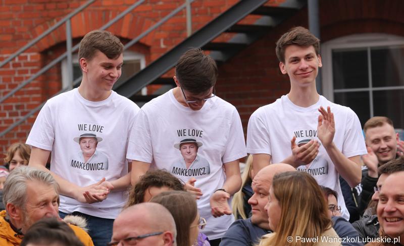 Członkowie fanklubu Roberta Makłowicza