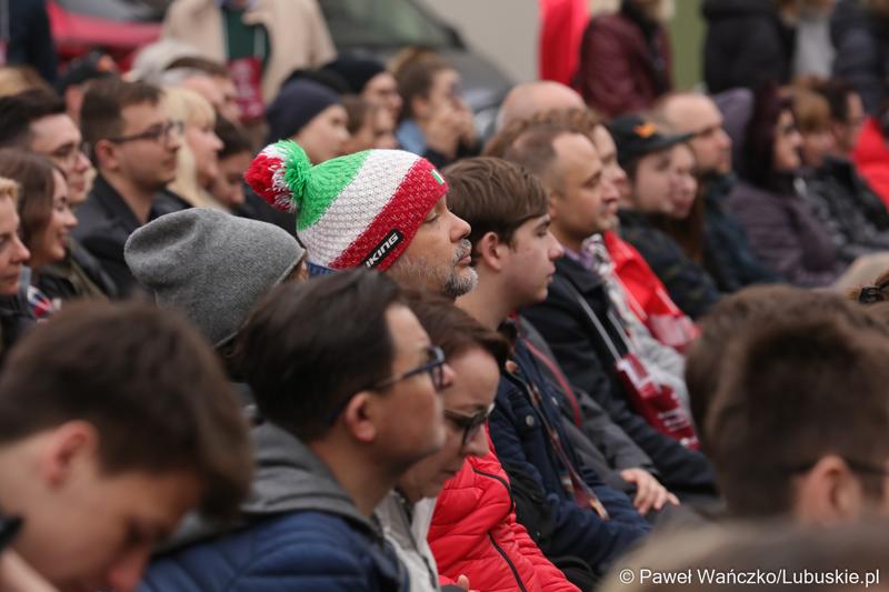 Uczestnicy pokazu kulinarnego Roberta Makłowicza