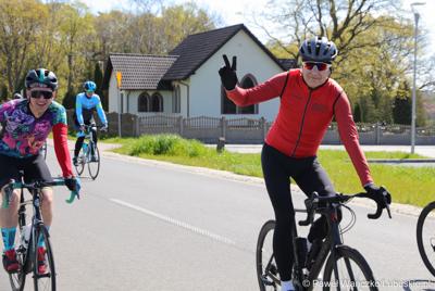 Uczestnicy Lubuskiej Majówki Rowerowej w Zaborze