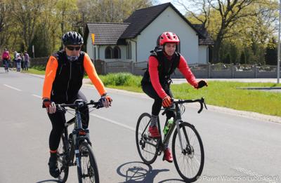 Uczestnicy Lubuskiej Majówki Rowerowej w Zaborze