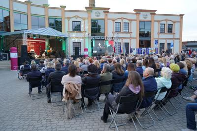 Stanisław Soyka Kwartet wystąpił w ramach III Lubuskiego Festiwalu Otwartych Piwnic i Winnic w Zielonej Górze w poniedziałek, 1 maja 2023 r. 