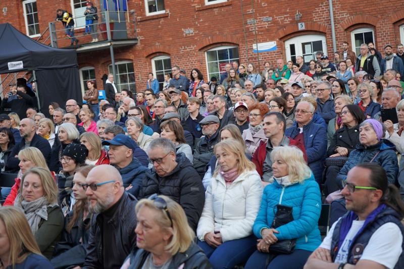 Stanisław Soyka Kwartet wystąpił w ramach III Lubuskiego Festiwalu Otwartych Piwnic i Winnic w Zielonej Górze w poniedziałek, 1 maja 2023 r.