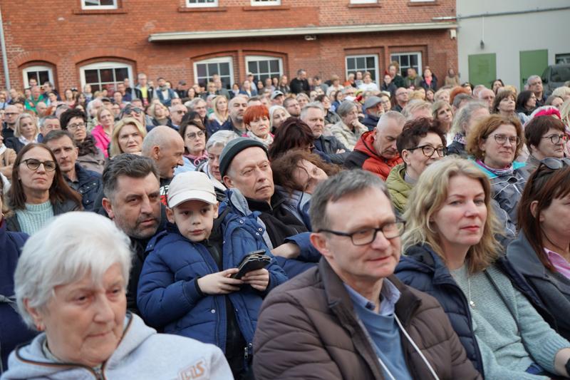 Stanisław Soyka Kwartet wystąpił w ramach III Lubuskiego Festiwalu Otwartych Piwnic i Winnic w Zielonej Górze w poniedziałek, 1 maja 2023 r.