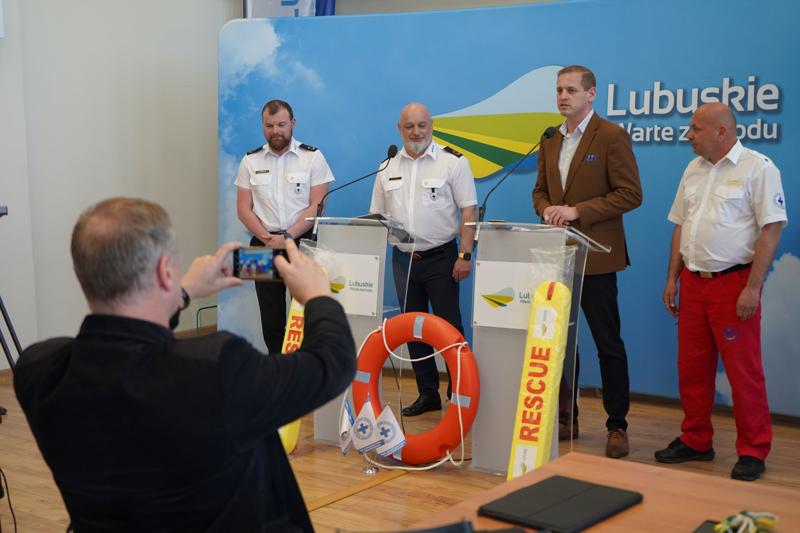 4 maja 2023 r. w Urzędzie Marszałkowskim Województwa Lubuskiego podpisano umowę z Wodnym Ochotniczym Pogotowiem Ratunkowym Województwa Lubuskiego z siedzibą w Zielonej Górze „na działanie z zakresu ratownictwa wodnego na terenie województwa lubuskiego”