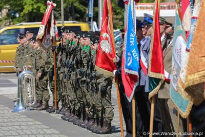 Uroczystości z okazji Narodowego Dnia Zwycięstwa na placu Bohaterów w Zielonej Górze