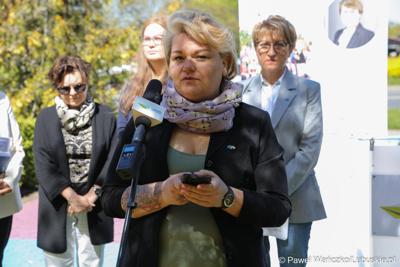 Agnieszka Chyrc, członkini zarządu Instytutu Równości podczas konferencji prasowej dot. Lubuskiej Europejskiej Karty Równości Kobiet i Mężczyzn w Życiu Lokalnym. 