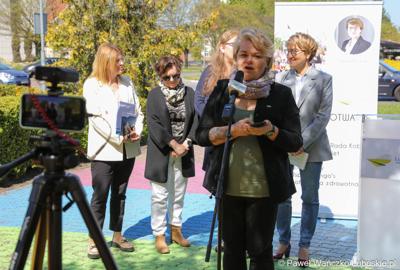 Agnieszka Chyrc, członkini zarządu Instytutu Równości podczas konferencji prasowej dot. Lubuskiej Europejskiej Karty Równości Kobiet i Mężczyzn w Życiu Lokalnym. 
