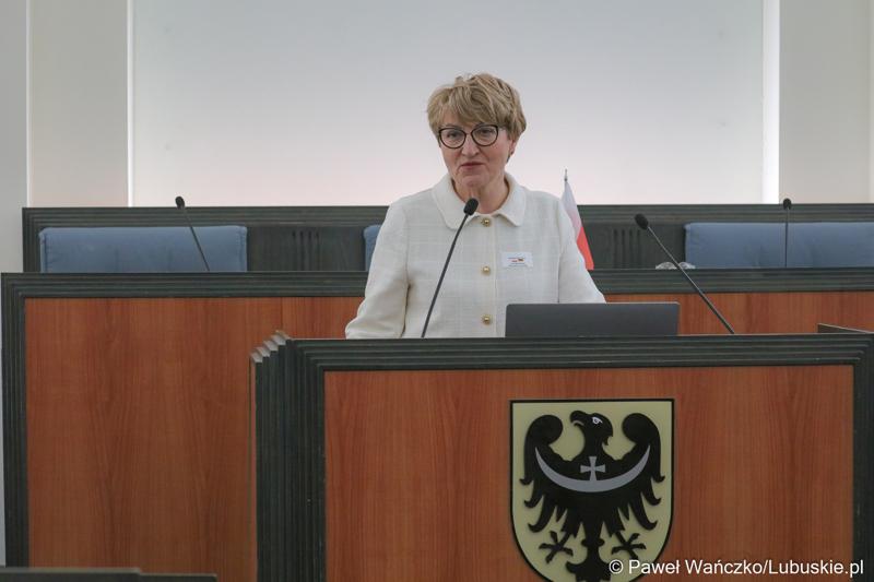 Marszałek Elżbieta Anna Polak podczas posiedzenia Komitetu ds. Współpracy Międzyregionalnej Polsko-Niemieckiej Komisji Międzyrządowej ds. Współpracy Regionalnej i Przygranicznej w w Dolnośląskim Urzędzie Wojewódzkim we Wrocławiu.