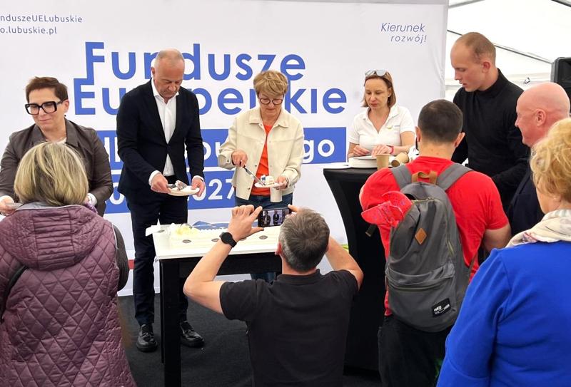 W niedzielę 14 maja 2023 r. Słubicach odbył się pierwszy w tym roku Piknik Funduszy Europejskich organizowany przez Urząd Marszałkowski Województwa Lubuskiego