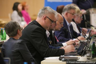 Radni wojewódzcy podczas majowej Sesji Sejmiku Województwa Lubuskiego 