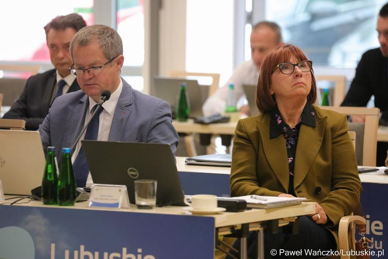 Radni wojewódzcy podczas majowej Sesji Sejmiku Województwa Lubuskiego