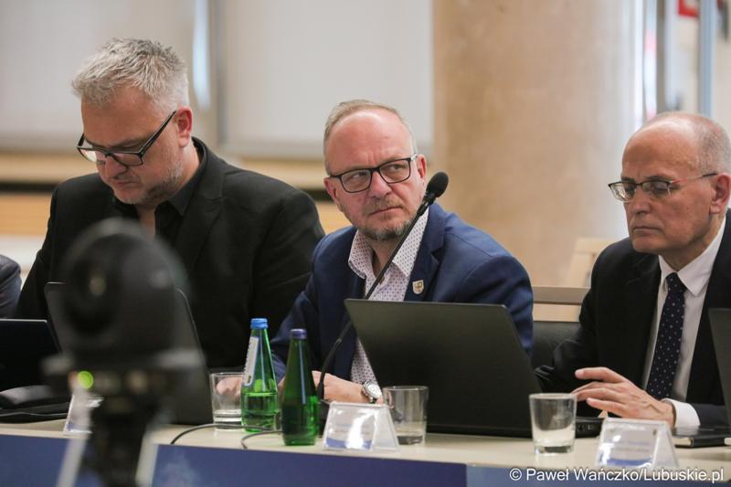 Radni wojewódzcy podczas majowej Sesji Sejmiku Województwa Lubuskiego