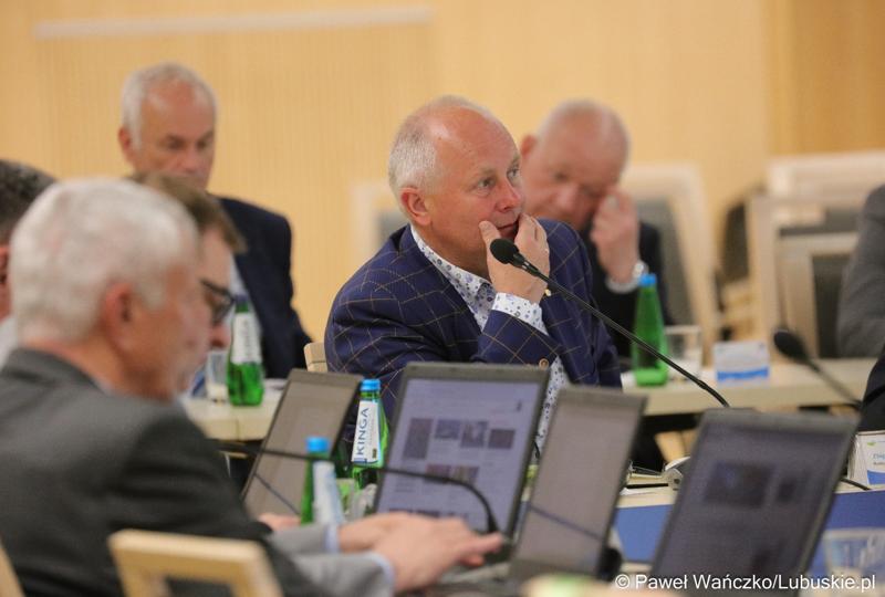 Radny wojewódzki Zbigniew Kołodziej podczas majowej Sesji Sejmiku Województwa Lubuskiego