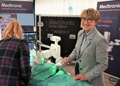 20 maja 2023 r. Collegium Medicum Uniwersytetu Zielonogórskiego i Uniwersytet Medyczny im. Karola Marcinkowskiego w Poznaniu po raz czwarty zorganizowały w Zielonej Górze Mistrzostwa Polski w Szyciu Chirurgicznym