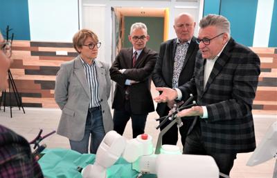 20 maja 2023 r. Collegium Medicum Uniwersytetu Zielonogórskiego i Uniwersytet Medyczny im. Karola Marcinkowskiego w Poznaniu po raz czwarty zorganizowały w Zielonej Górze Mistrzostwa Polski w Szyciu Chirurgicznym
