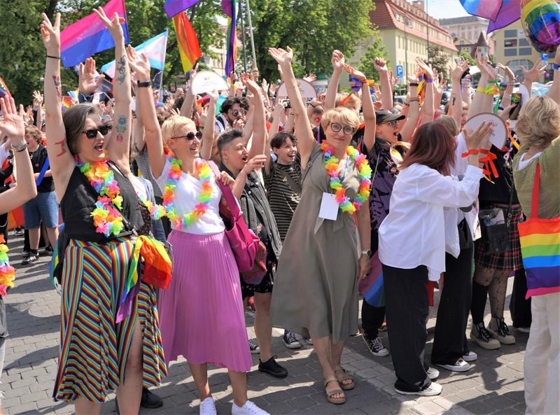 10 czerwca 2023 r. ulicami Zielonej Góry przeszedł VI Marsz Równości pod patronatem marszałek województwa lubuskiego Elżbiety Anny Polak