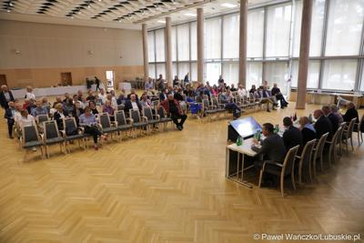 Celem spotkania w Urzędzie Marszałkowskim Województwa Lubuskiego było przekazanie potencjalnym beneficjentom bieżących informacji na temat realizacji programu Fundusze Europejskie dla Lubuskiego 2021-2027.