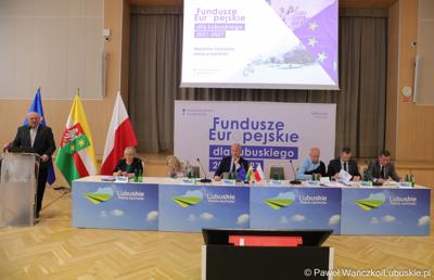 Celem spotkania w Urzędzie Marszałkowskim Województwa Lubuskiego było przekazanie potencjalnym beneficjentom bieżących informacji na temat realizacji programu Fundusze Europejskie dla Lubuskiego 2021-2027.