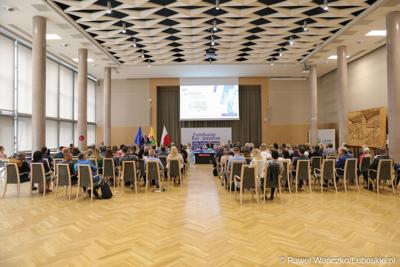 Celem spotkania w Urzędzie Marszałkowskim Województwa Lubuskiego było przekazanie potencjalnym beneficjentom bieżących informacji na temat realizacji programu Fundusze Europejskie dla Lubuskiego 2021-2027.
