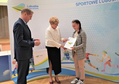 14 czerwca 2023 r. w urzędzie marszałkowskim odbyła się druga tura rozdania stypendiów sportowych Marszałka Województwa Lubuskiego