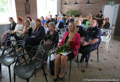 Uczestnicy jubileuszu 35-lecia istnienia Terenowego Komitetu Ochrony Praw Dziecka w Zielonej Górze