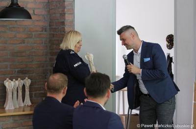 Uczestnicy jubileuszu 35-lecia istnienia Terenowego Komitetu Ochrony Praw Dziecka w Zielonej Górze