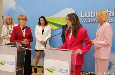 Uczestnicy konferencji prasowej dot. dofinansowania szczepień przeciwko grypie dla osób 65+ w woj. lubuskim
