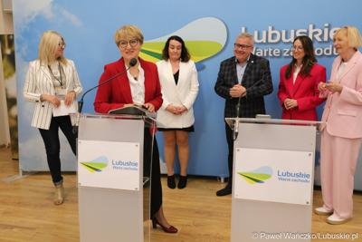 Uczestnicy konferencji prasowej dot. dofinansowania szczepień przeciwko grypie dla osób 65+ w woj. lubuskim
