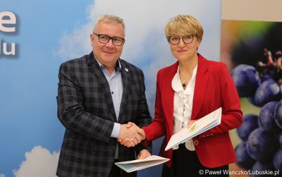 Uczestnicy konferencji prasowej dot. dofinansowania szczepień przeciwko grypie dla osób 65+ w woj. lubuskim
