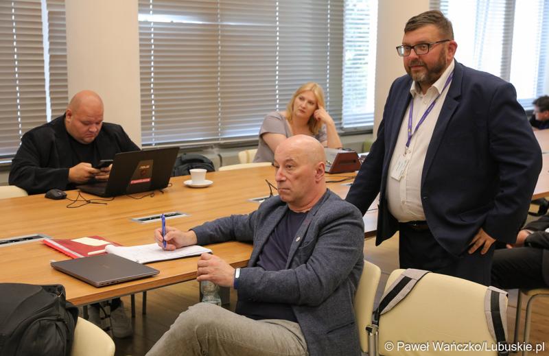 Uczestnicy konferencji prasowej w Urzędzie Marszałkowskim Województwa Lubuskiego w Zielonej Górze