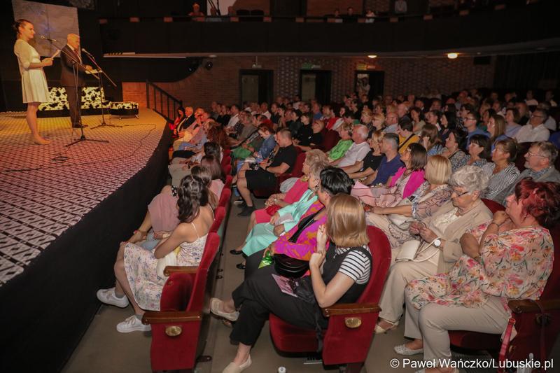 Uroczysta gala plebiscytu LEONY 2022/2023 w Lubuskim Teatrze