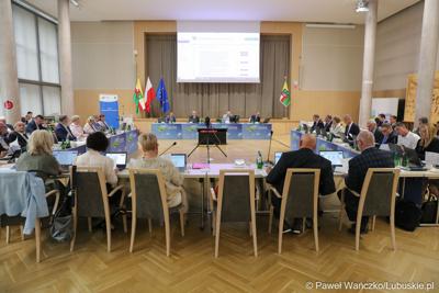 Radni wojewódzcy podczas czerwcowej sesji Sejmiku Województwa Lubuskiego